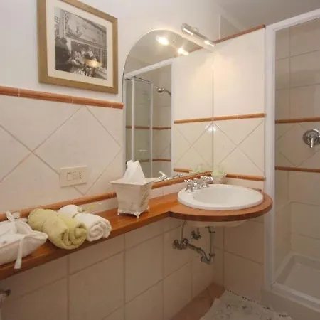 Sleeps 6 Pool Wifi Appartamento *